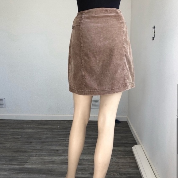 Brown Corduroy Skirt with Belt - Picture 6 of 8